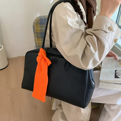 CarryKnit –Crossbody Phone Sleeve